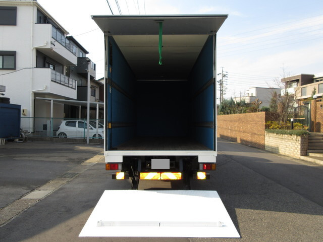 いすゞエルフパネルバン小型（2t・3t）[写真09]