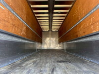 いすゞギガアルミウイング大型（10t）[写真13]