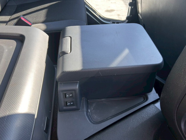 いすゞギガアルミウイング大型（10t）[写真27]