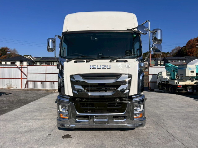 いすゞギガアルミウイング大型（10t）[写真06]