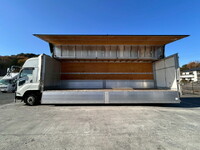 いすゞギガアルミウイング大型（10t）[写真09]