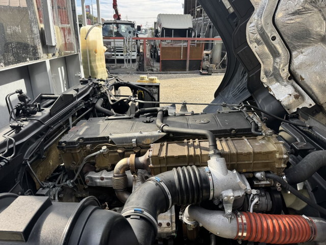 三菱ふそうスーパーグレートアルミブロック大型（10t）[写真23]