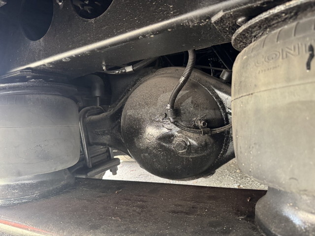 三菱ふそうスーパーグレートアルミブロック大型（10t）[写真32]