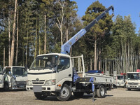 日野デュトロクレーン4段小型（2t・3t）[写真01]