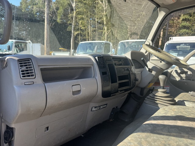 日野デュトロクレーン4段小型（2t・3t）[写真20]