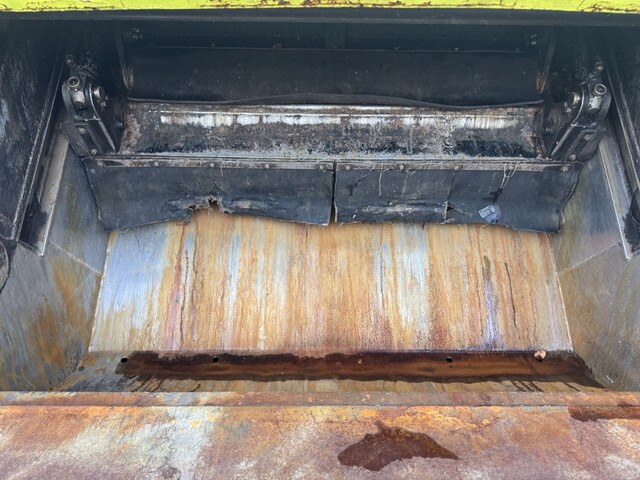 三菱ふそうキャンターパッカー車（塵芥車）小型（2t・3t）[写真17]