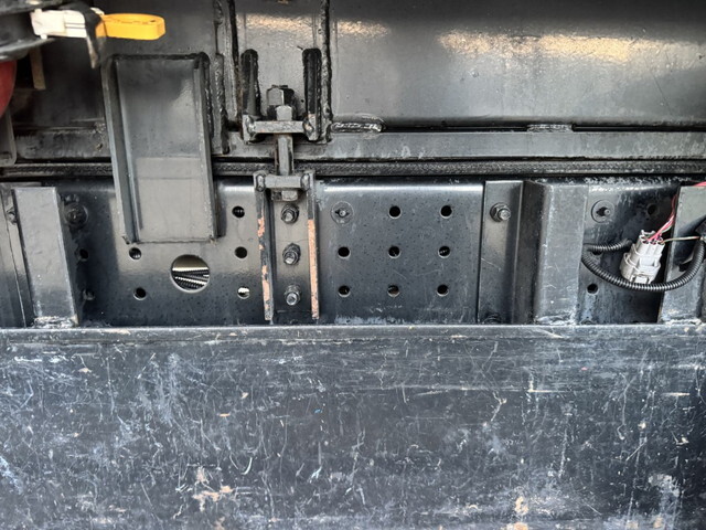 三菱ふそうキャンターパッカー車（塵芥車）小型（2t・3t）[写真32]