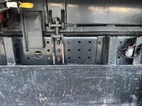 三菱ふそうキャンターパッカー車（塵芥車）小型（2t・3t）[写真33]