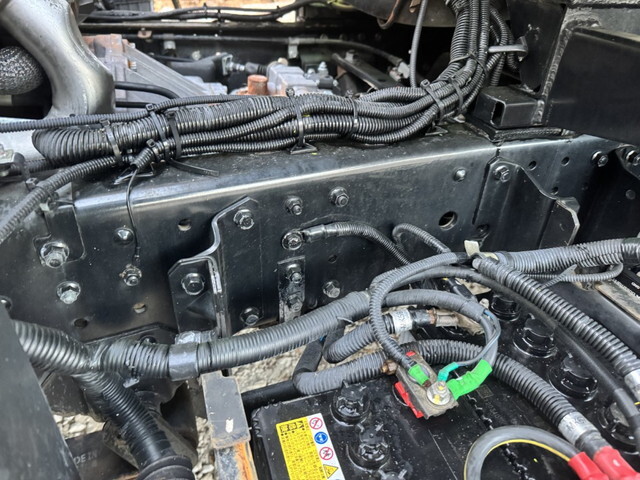 三菱ふそうキャンターパッカー車（塵芥車）小型（2t・3t）[写真33]