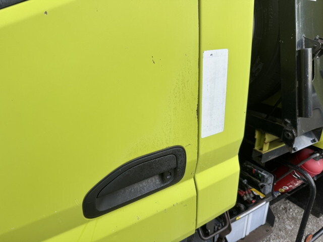 三菱ふそうキャンターパッカー車（塵芥車）小型（2t・3t）[写真38]