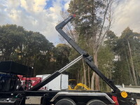 三菱ふそうスーパーグレートコンテナ専用車大型（10t）[写真11]