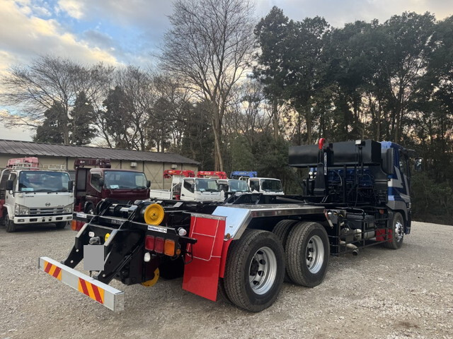 三菱ふそうスーパーグレートコンテナ専用車大型（10t）[写真02]
