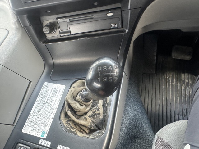 三菱ふそうスーパーグレートコンテナ専用車大型（10t）[写真22]