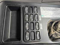 三菱ふそうスーパーグレートコンテナ専用車大型（10t）[写真24]