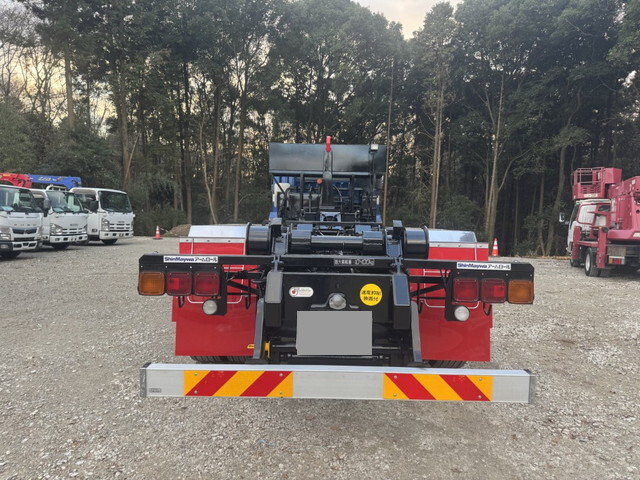 三菱ふそうスーパーグレートコンテナ専用車大型（10t）[写真07]