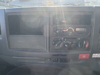 いすゞエルフパッカー車（塵芥車）小型（2t・3t）[写真22]