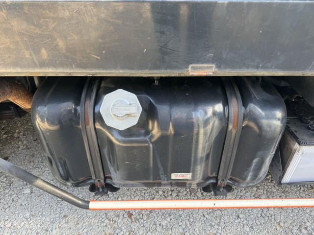 いすゞエルフパッカー車（塵芥車）小型（2t・3t）[写真30]