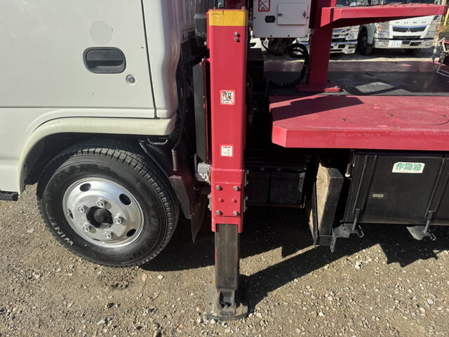 いすゞエルフ高所作業車小型（2t・3t）[写真10]