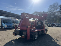 いすゞエルフ高所作業車小型（2t・3t）[写真02]