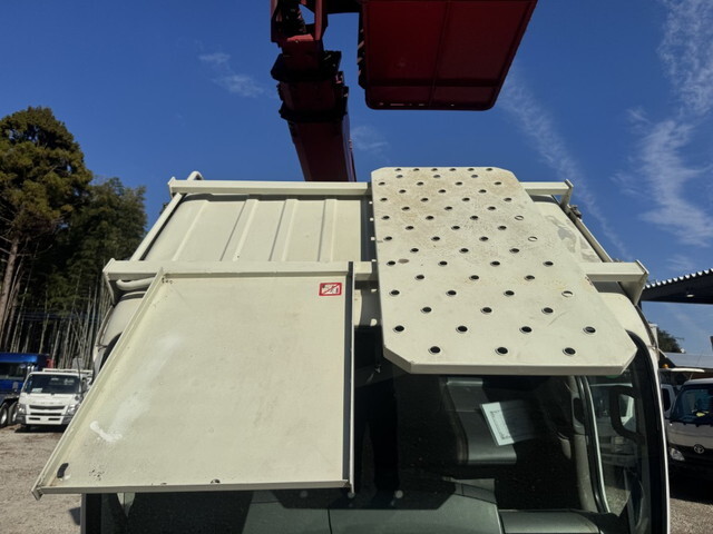 いすゞエルフ高所作業車小型（2t・3t）[写真35]