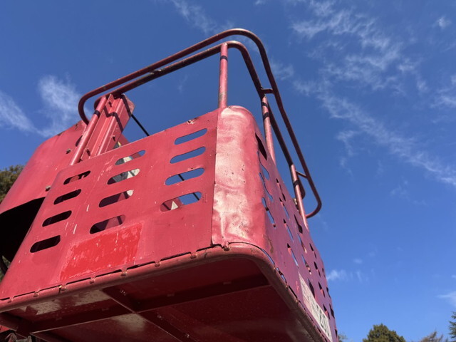 いすゞエルフ高所作業車小型（2t・3t）[写真07]