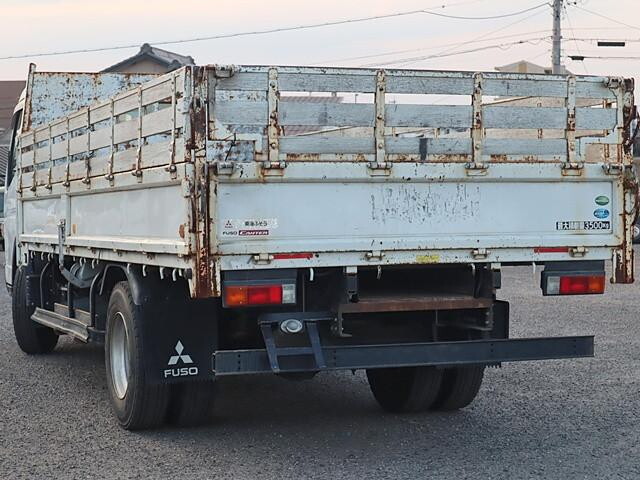 三菱ふそうキャンター平ボディ小型（2t・3t）[写真02]