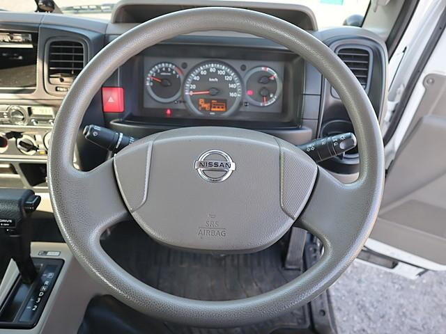 日産アトラス平ボディ小型（2t・3t）[写真04]