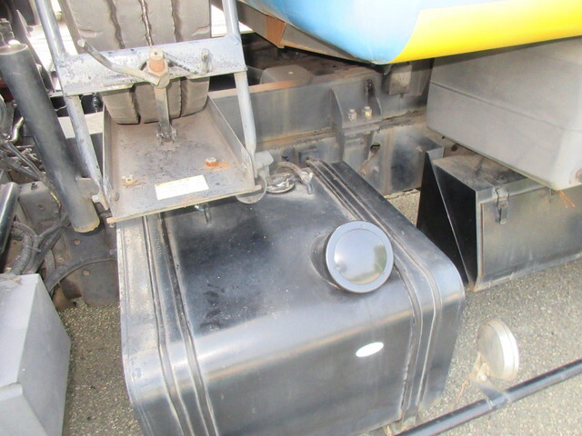 日産コンドルパッカー車（塵芥車）中型（4t）[写真18]