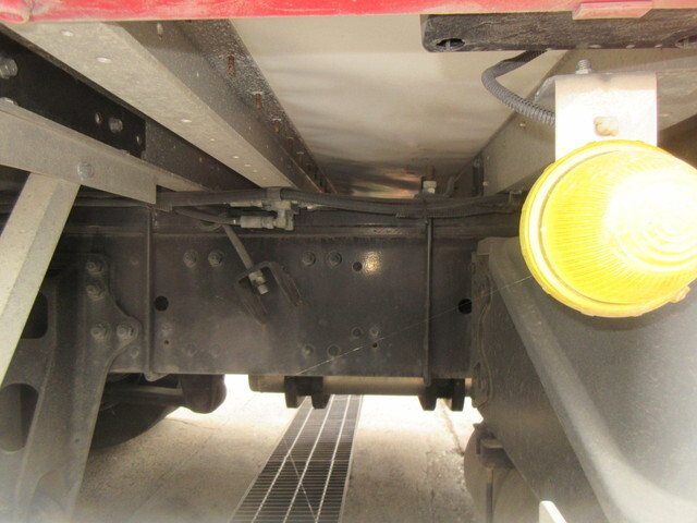 三菱ふそうスーパーグレートパネルウイング大型（10t）[写真18]