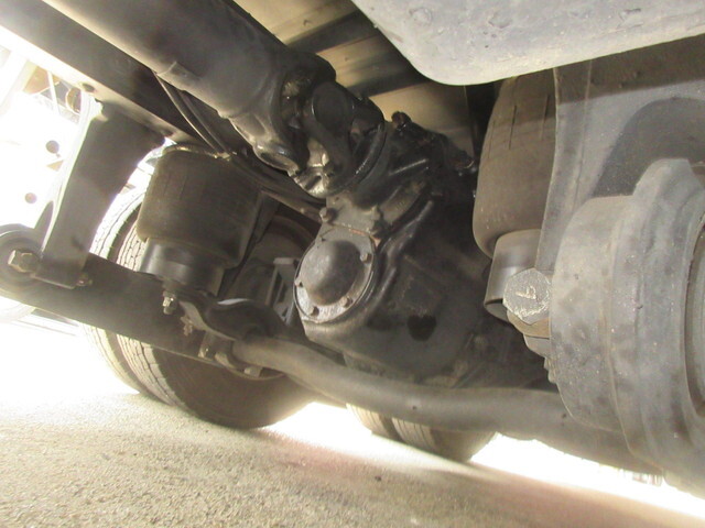 日産クオンアルミウイング大型（10t）[写真19]