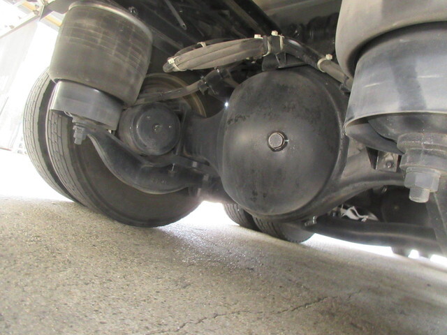 日産クオンアルミウイング大型（10t）[写真22]