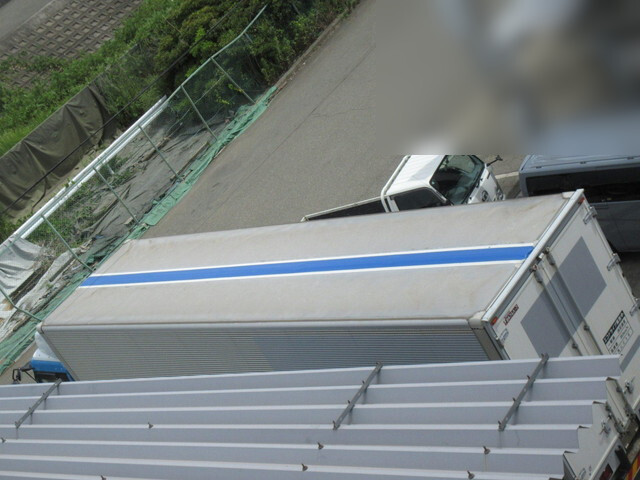 日産クオンアルミウイング大型（10t）[写真05]