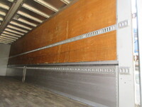 日産クオンアルミウイング大型（10t）[写真08]