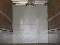 日産クオンアルミウイング大型（10t）[写真09]