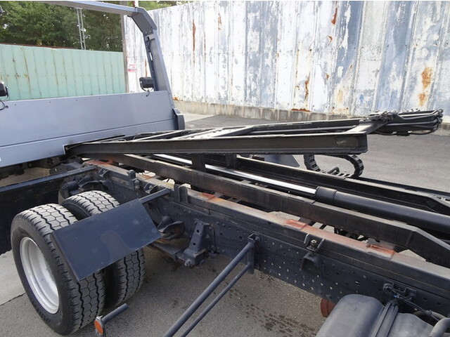 いすゞエルフセーフティローダー小型（2t・3t）[写真10]