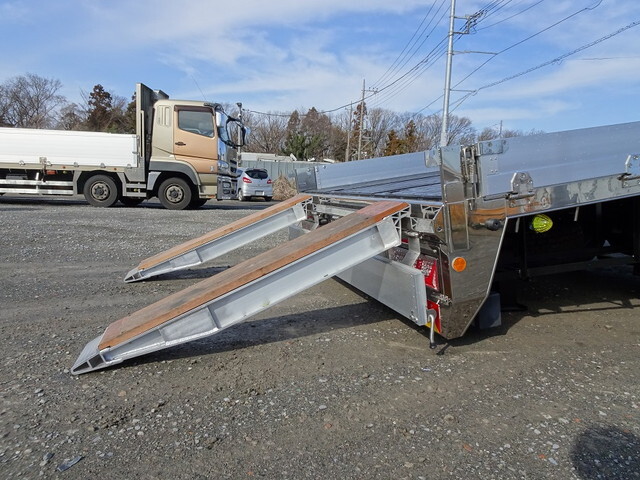 三菱ふそうファイターセルフクレーン4段増トン（6t・8t）[写真14]