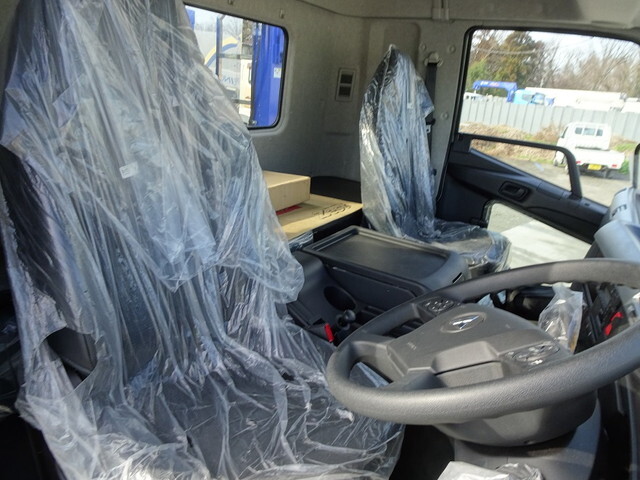 三菱ふそうファイターセルフクレーン4段増トン（6t・8t）[写真26]