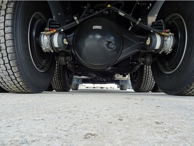 いすゞギガダンプ大型（10t）[写真20]