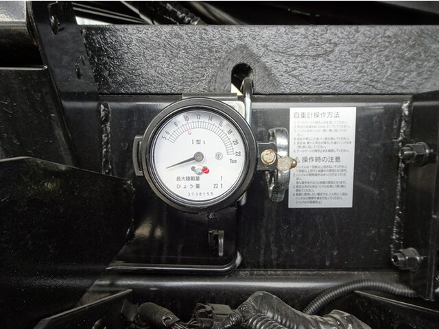 いすゞギガダンプ大型（10t）[写真21]