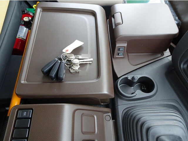 いすゞギガダンプ大型（10t）[写真33]