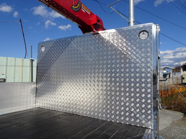 三菱ふそうキャンタークレーン4段小型（2t・3t）[写真12]