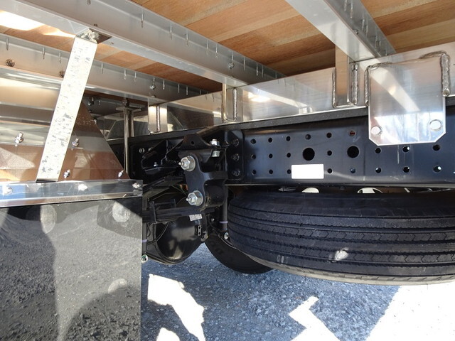 三菱ふそうキャンタークレーン4段小型（2t・3t）[写真17]