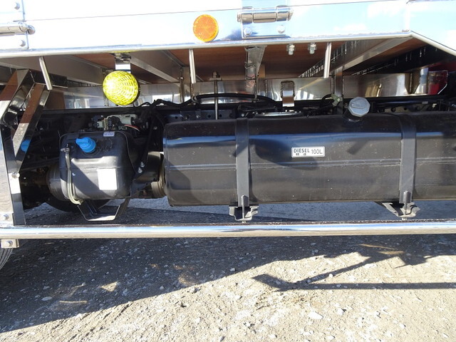 三菱ふそうキャンタークレーン4段小型（2t・3t）[写真20]