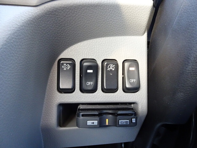 三菱ふそうキャンタークレーン4段小型（2t・3t）[写真29]