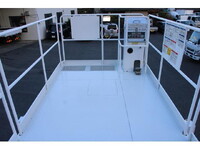 いすゞエルフ高所作業車小型（2t・3t）[写真12]