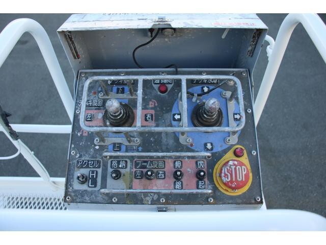 いすゞエルフ高所作業車小型（2t・3t）[写真14]