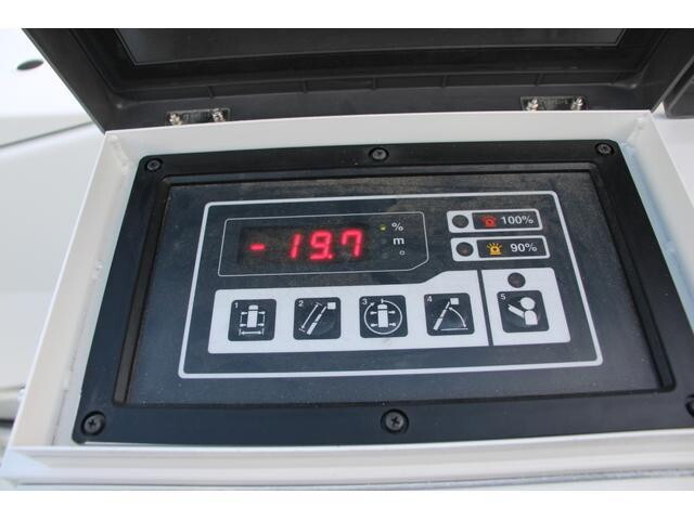 いすゞエルフ高所作業車小型（2t・3t）[写真18]