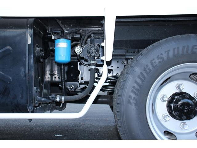 いすゞエルフ高所作業車小型（2t・3t）[写真21]