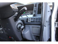 いすゞエルフ高所作業車小型（2t・3t）[写真35]