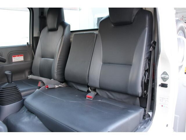 いすゞエルフ高所作業車小型（2t・3t）[写真39]